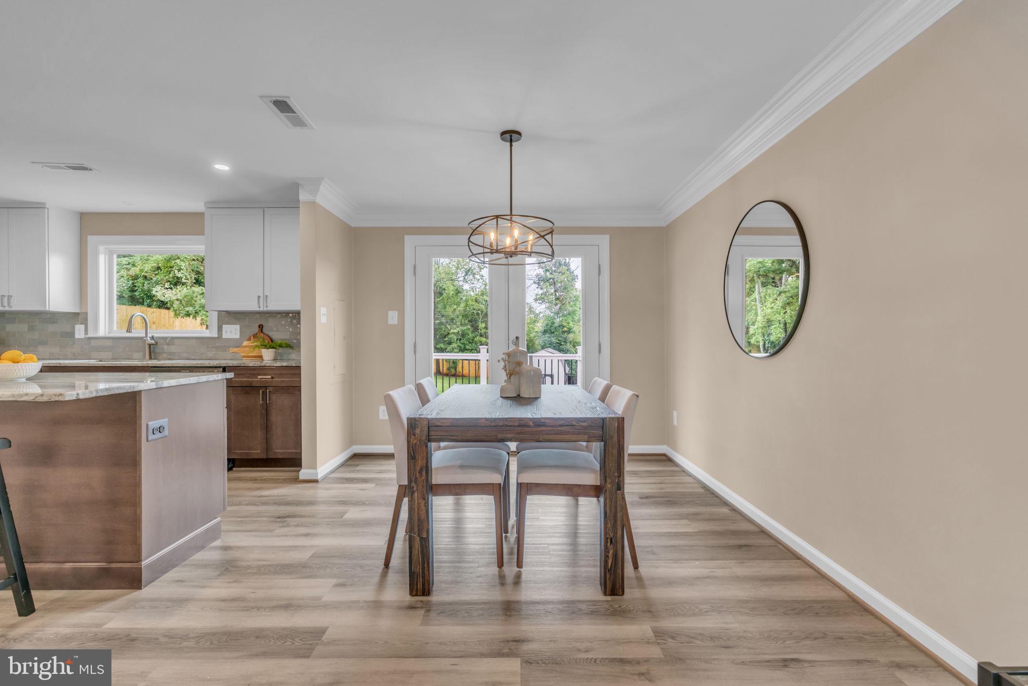 45566 Lakeside Dr
