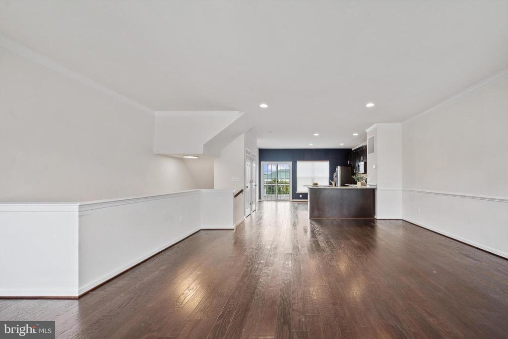242 UPPER BROOK TER