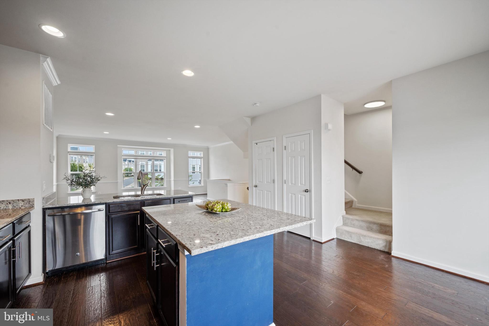 242 UPPER BROOK TER