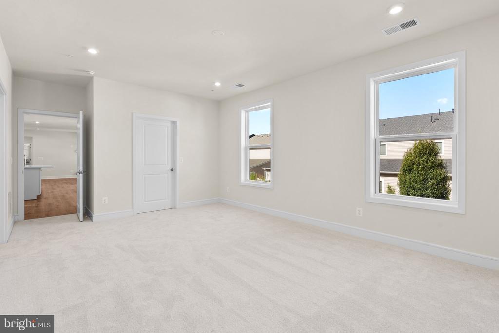 23679 Bolton Crescent #12-204