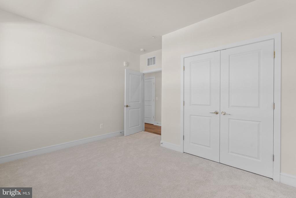 23679 Bolton Crescent #12-204