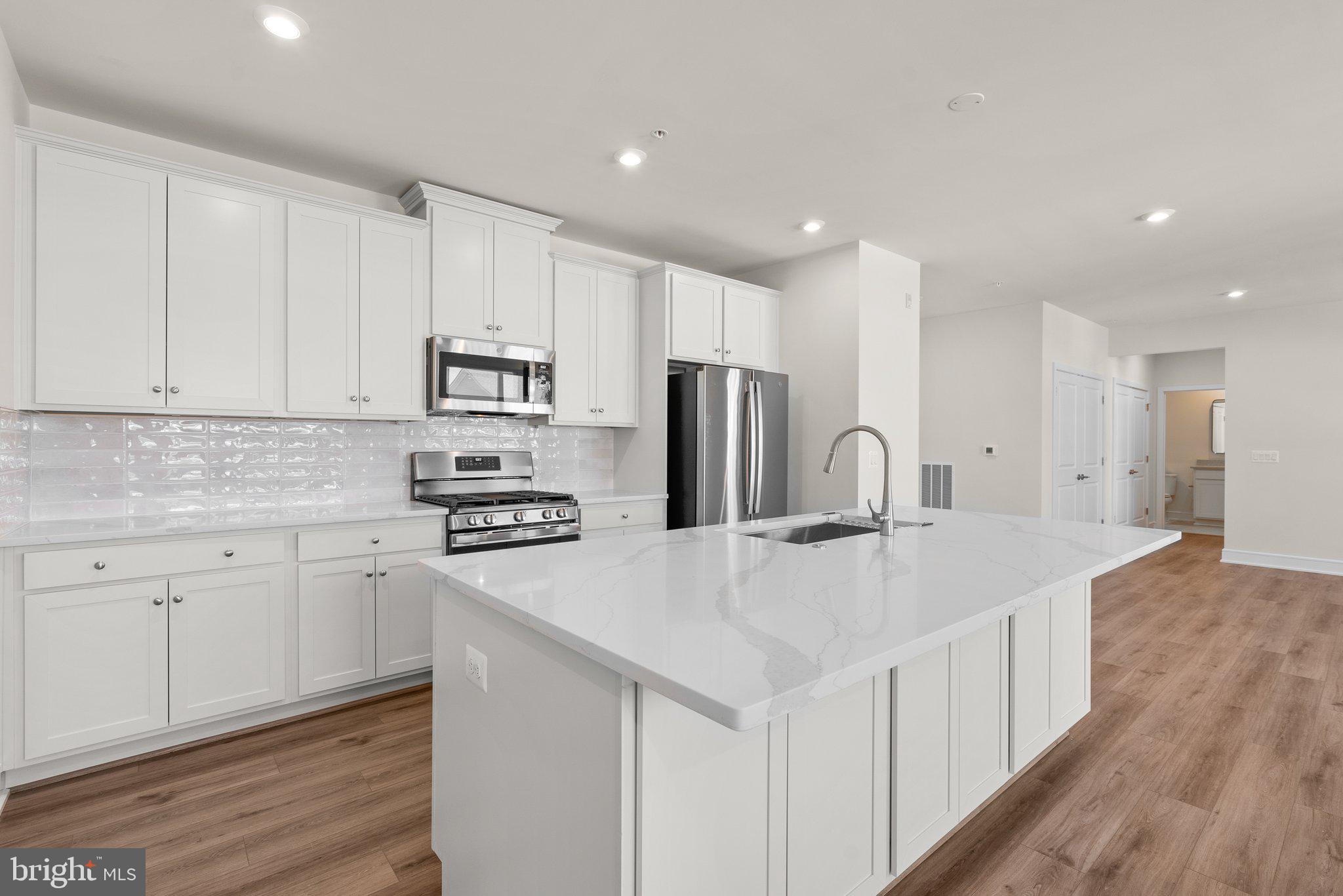 23679 Bolton Crescent #12-204