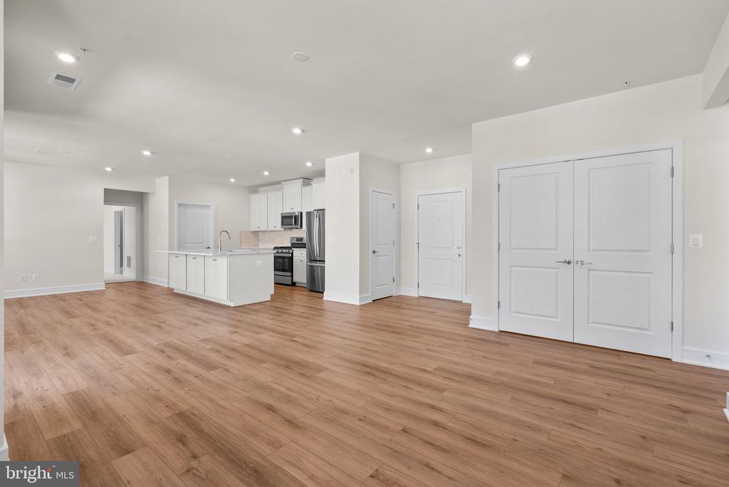 23679 Bolton Crescent #12-204