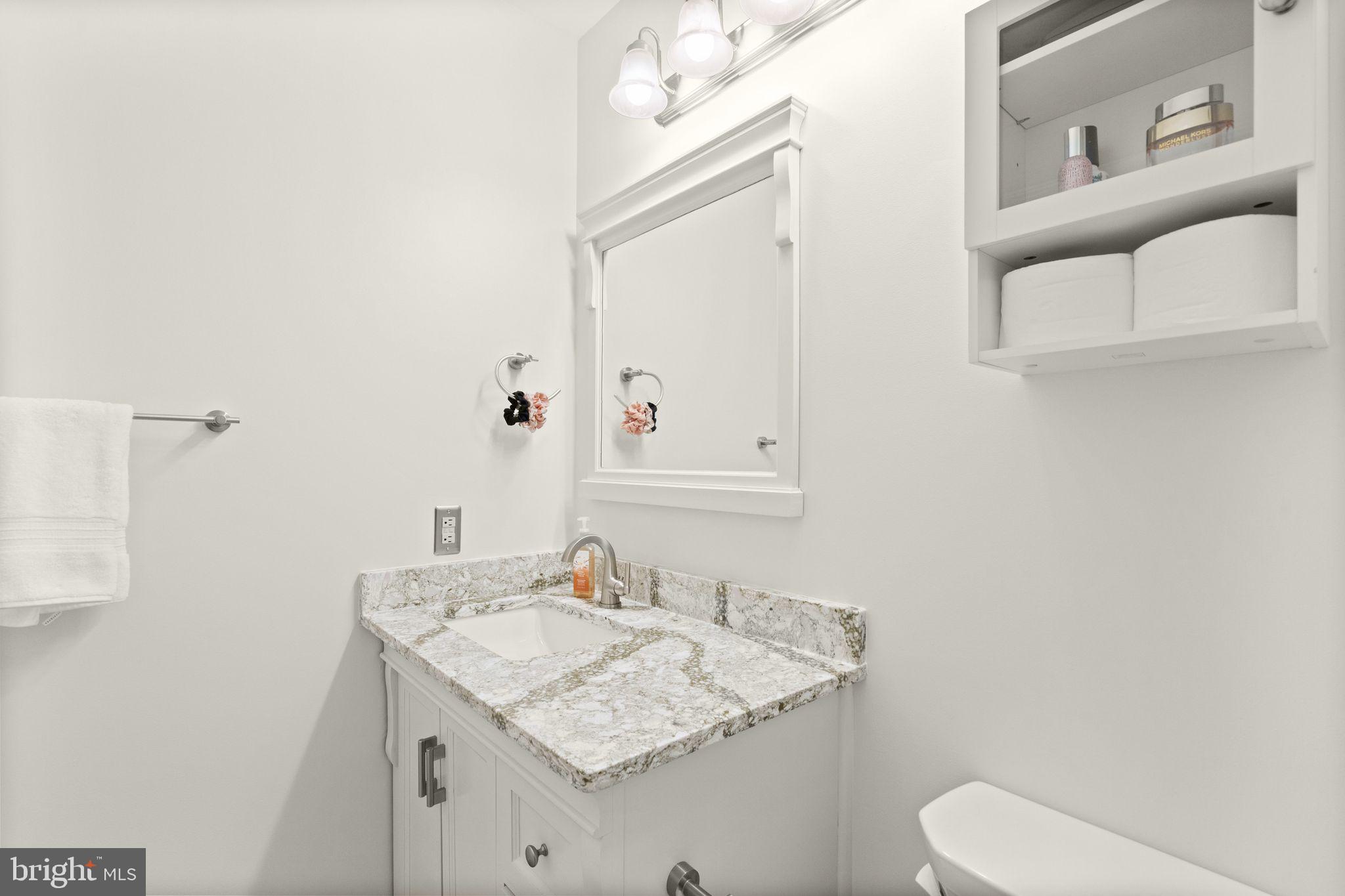 20303 Beechwood Ter #101