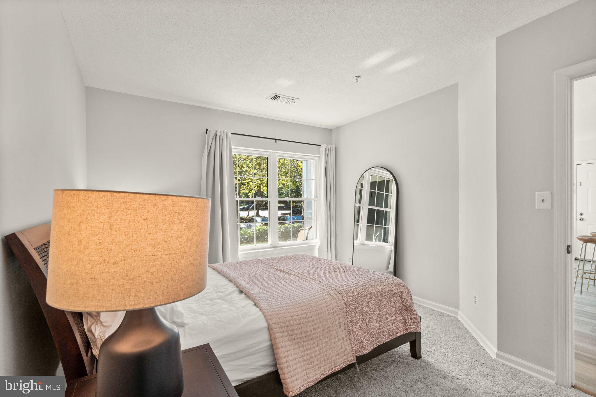 20303 Beechwood Ter #101