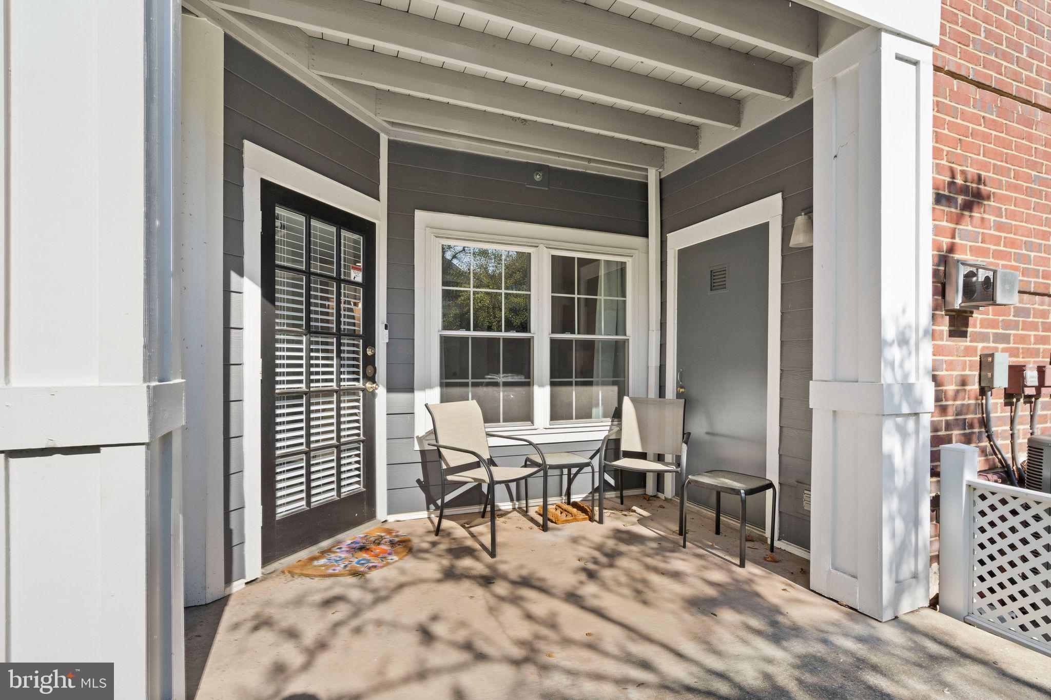 20303 Beechwood Ter #101