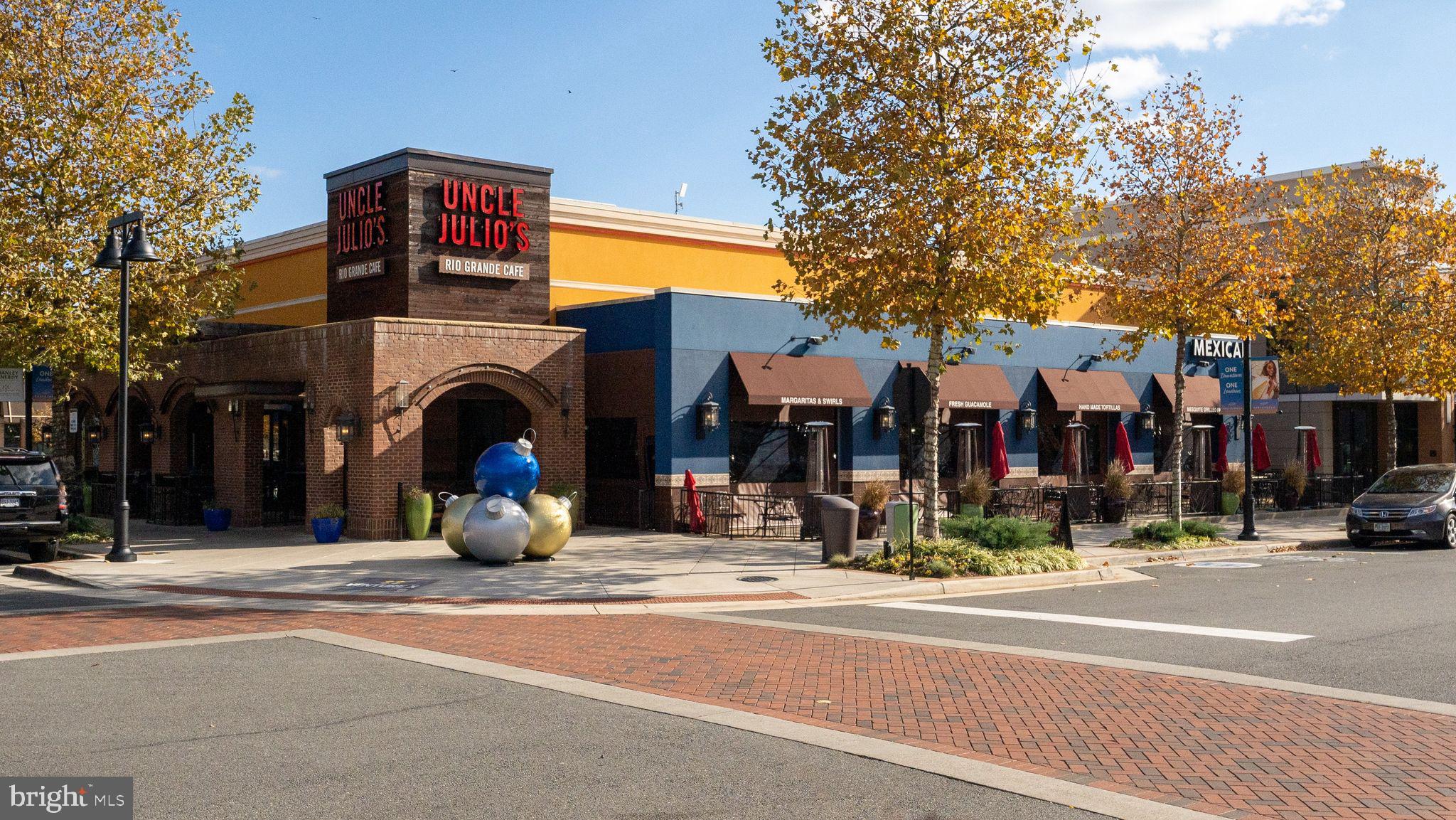 20303 Beechwood Ter #101