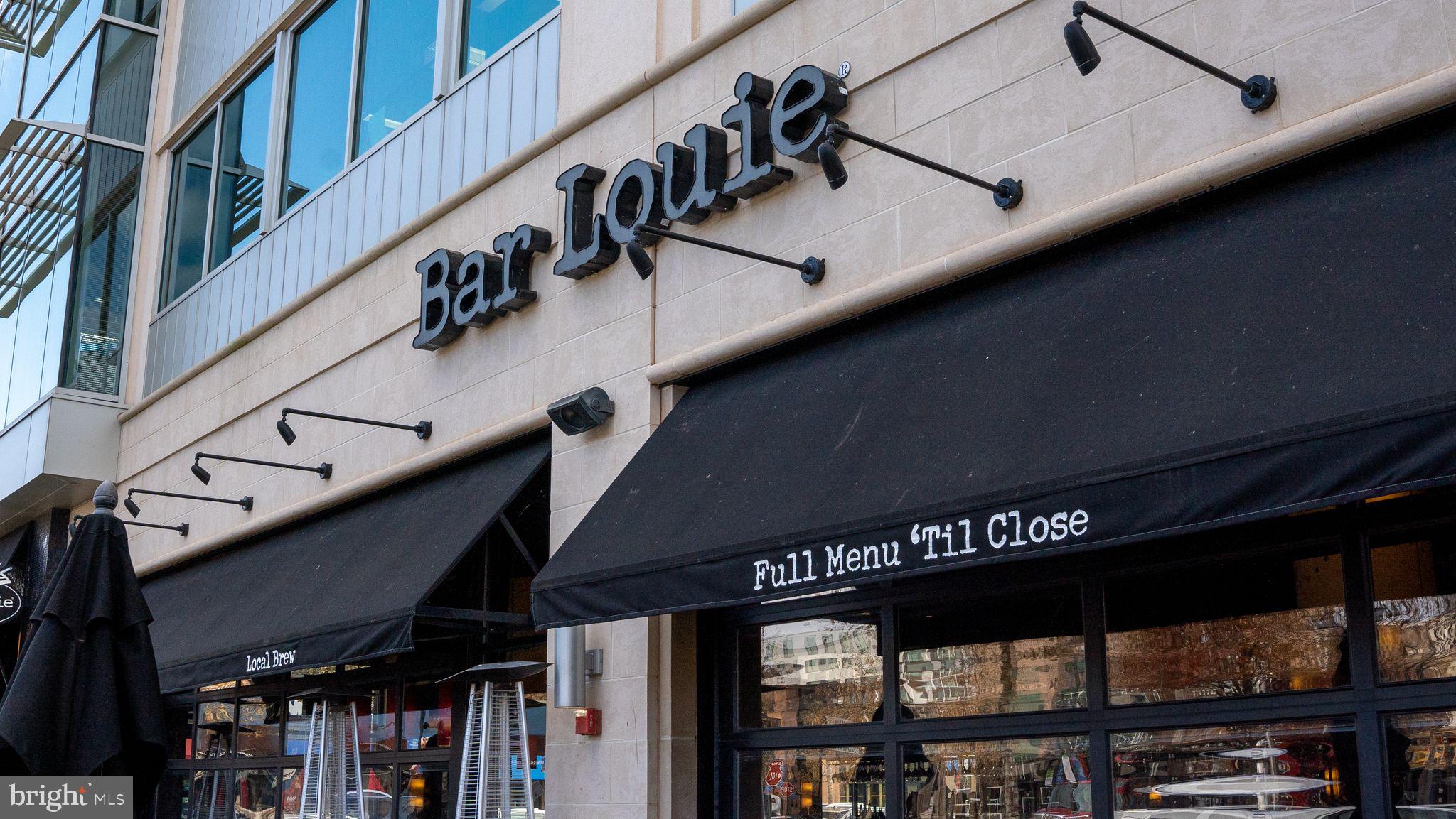 20303 Beechwood Ter #101