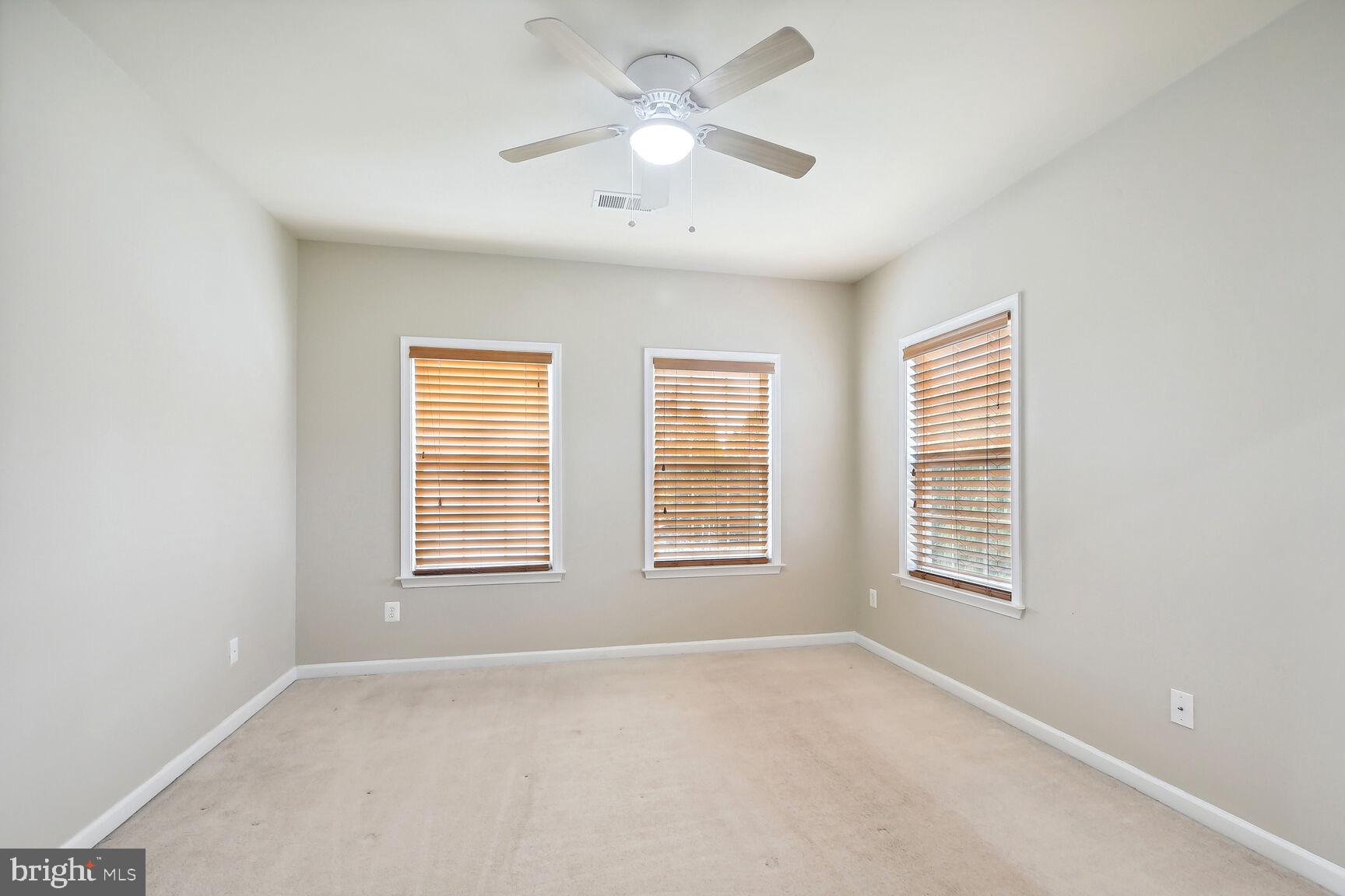 41956 Riding Mill Pl
