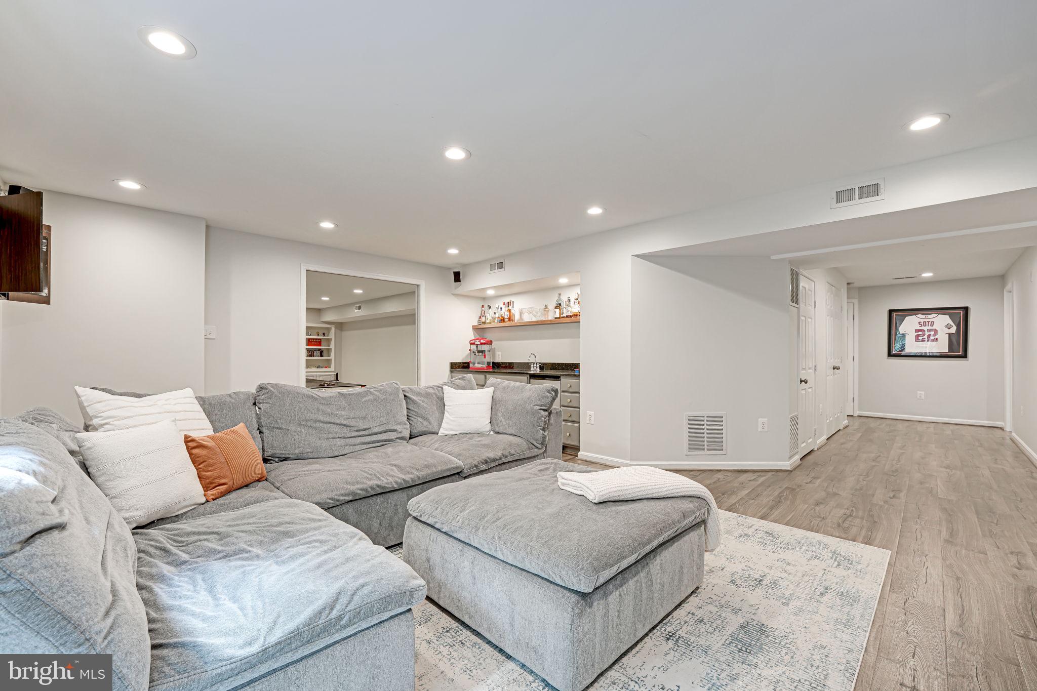 20761 Eastlake Ct