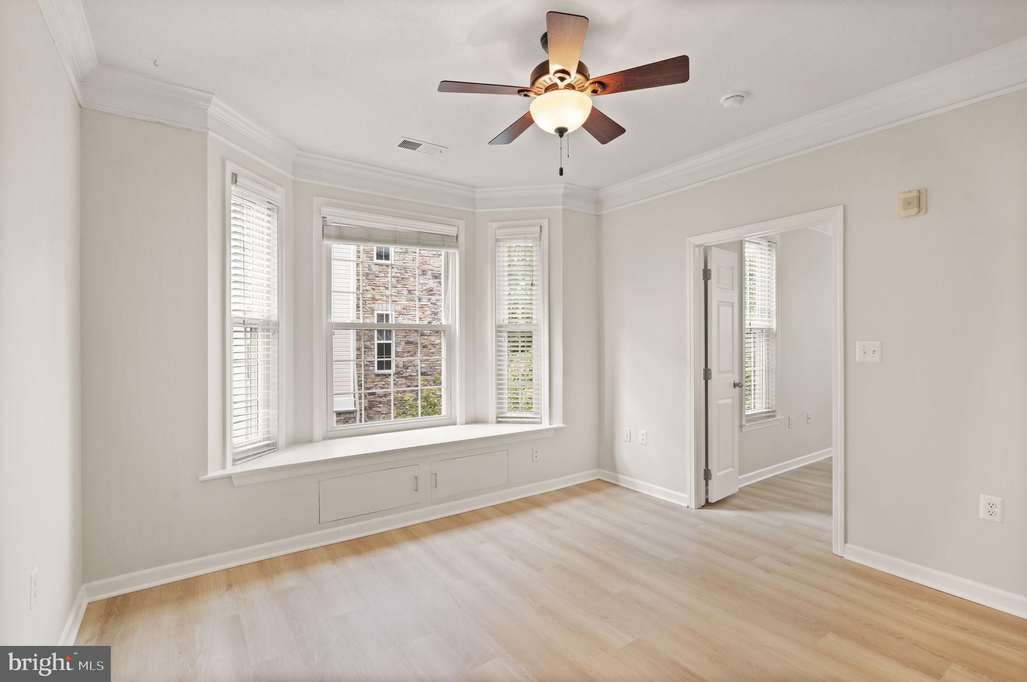 506 Sunset View Ter SE #208