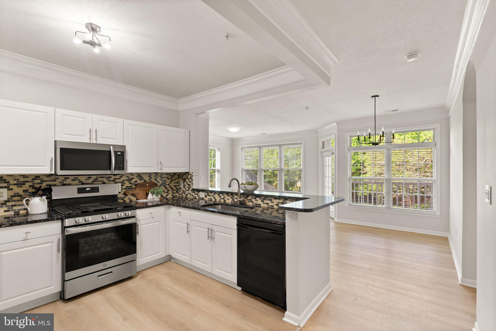 506 Sunset View Ter SE #208