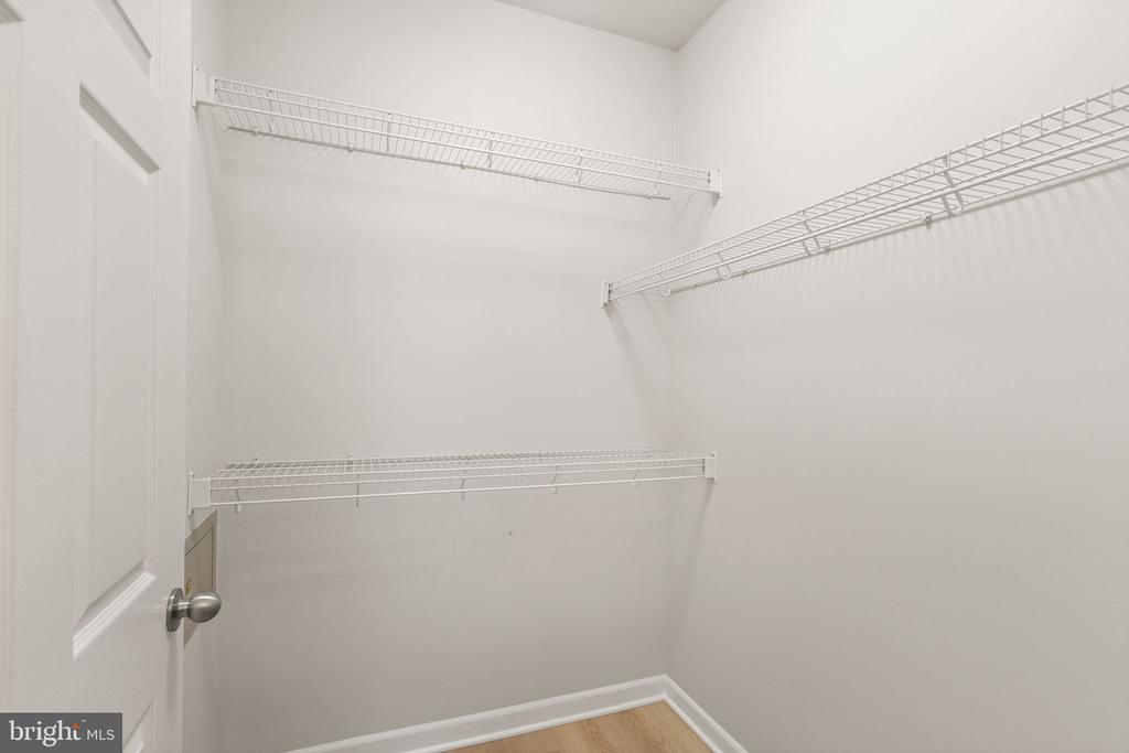 506 Sunset View Ter SE #208
