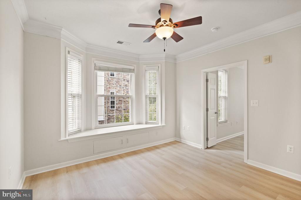506 Sunset View Ter SE #208