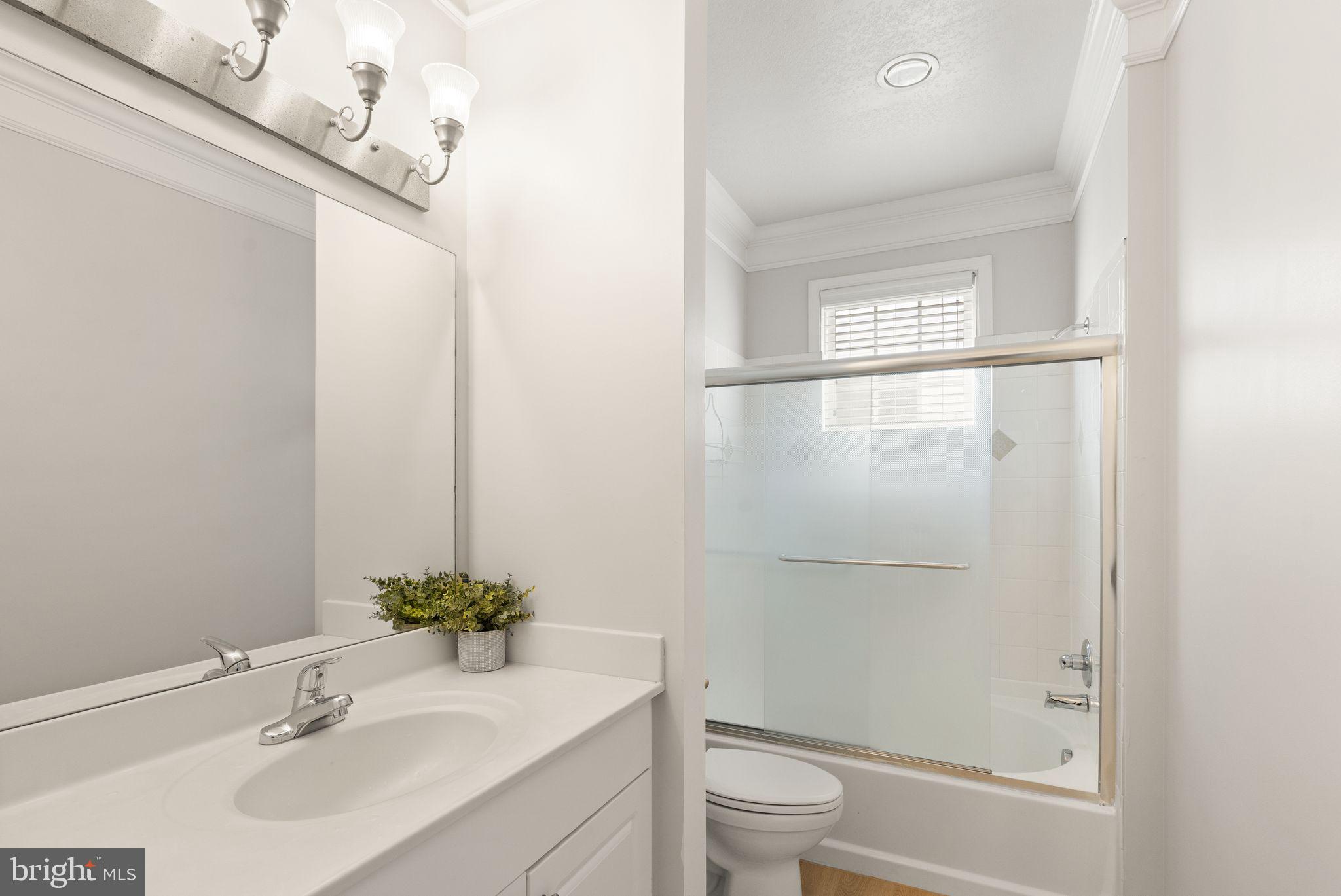 506 Sunset View Ter SE #208