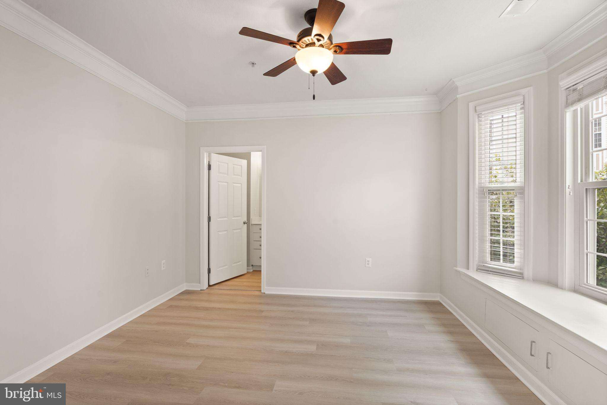 506 Sunset View Ter SE #208