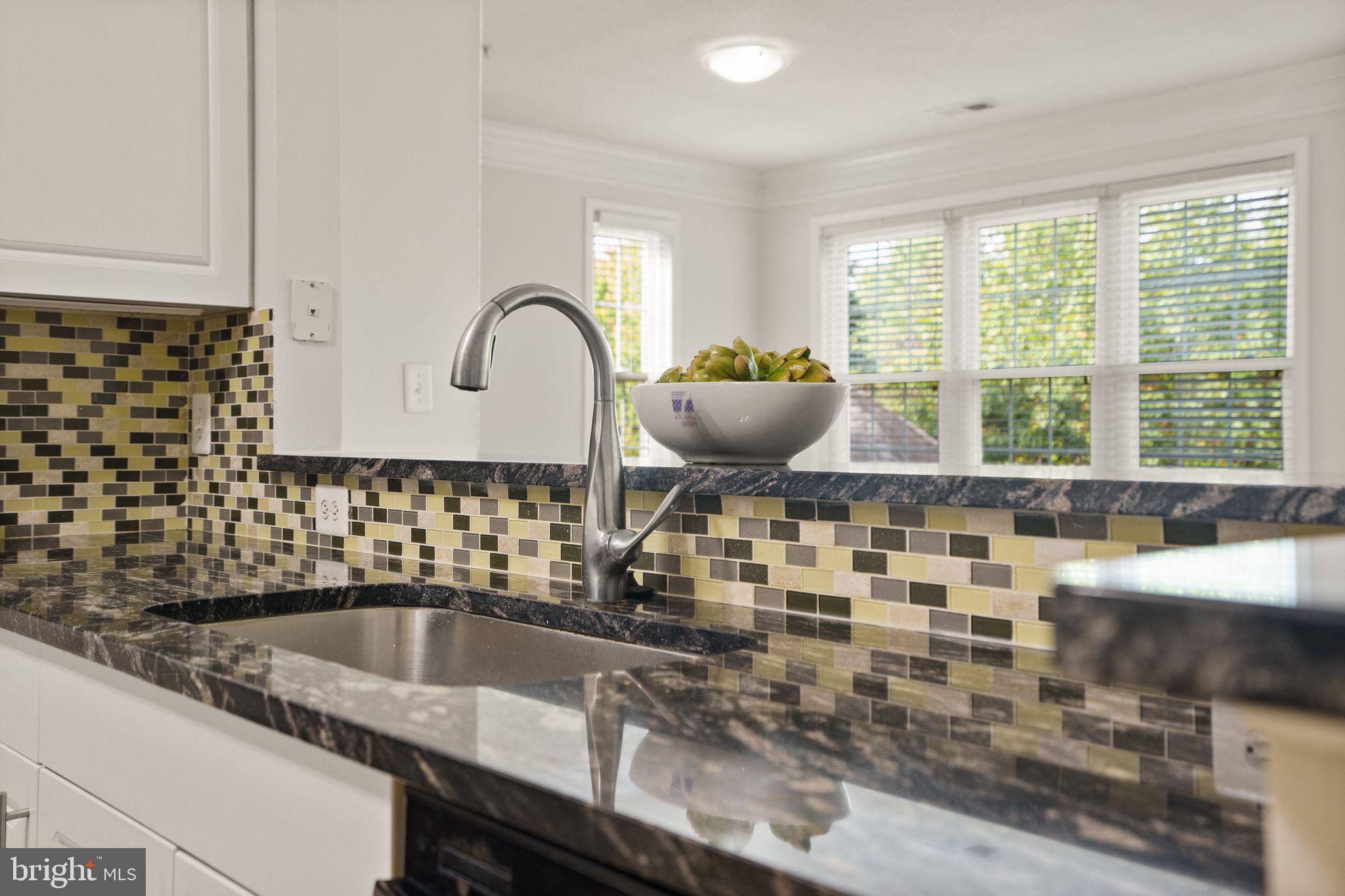 506 Sunset View Ter SE #208