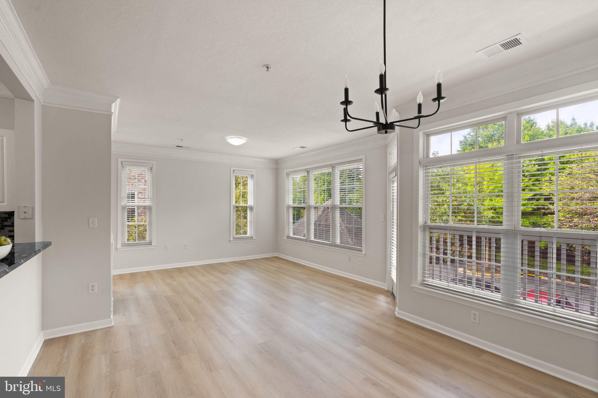 506 Sunset View Ter SE #208