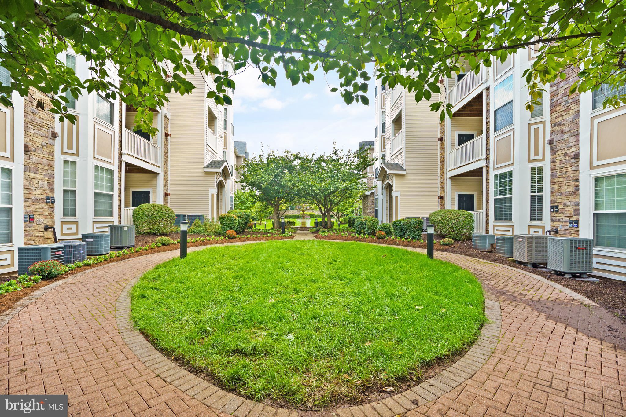 506 Sunset View Ter SE #208