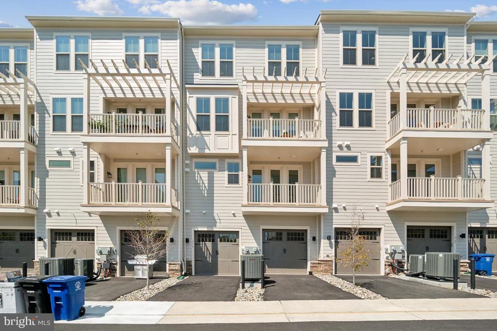 773 Mount Airy Ter NE