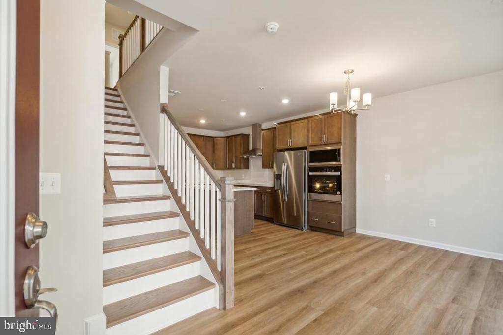 773 Mount Airy Ter NE