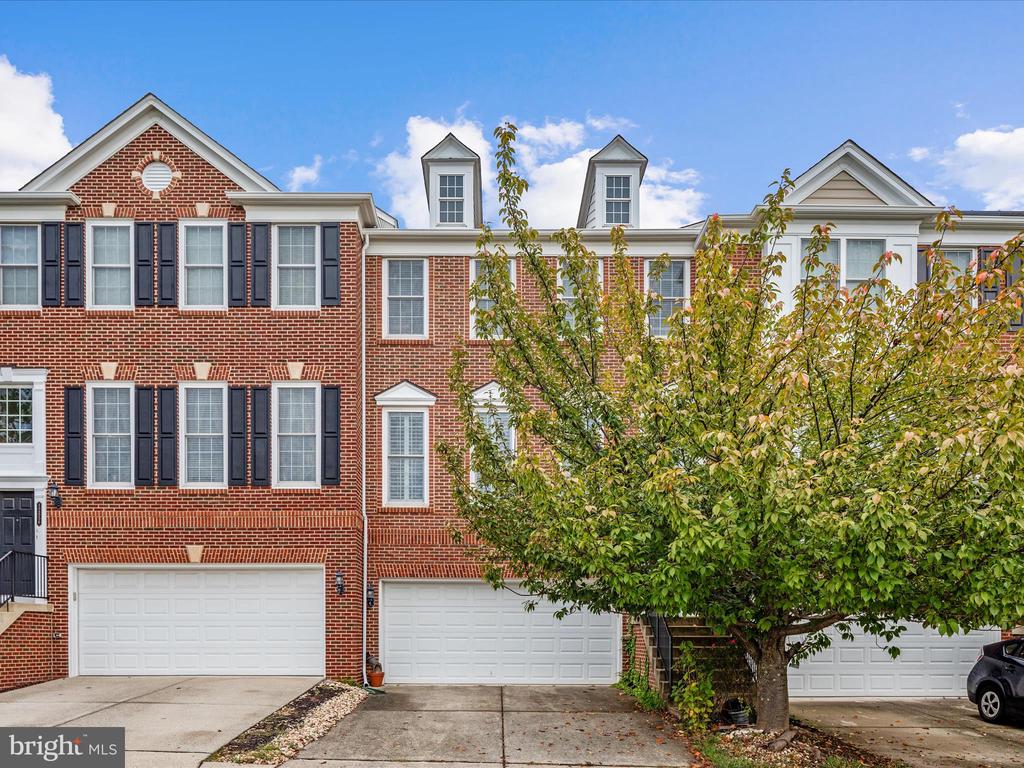 42858 Bittner Sq