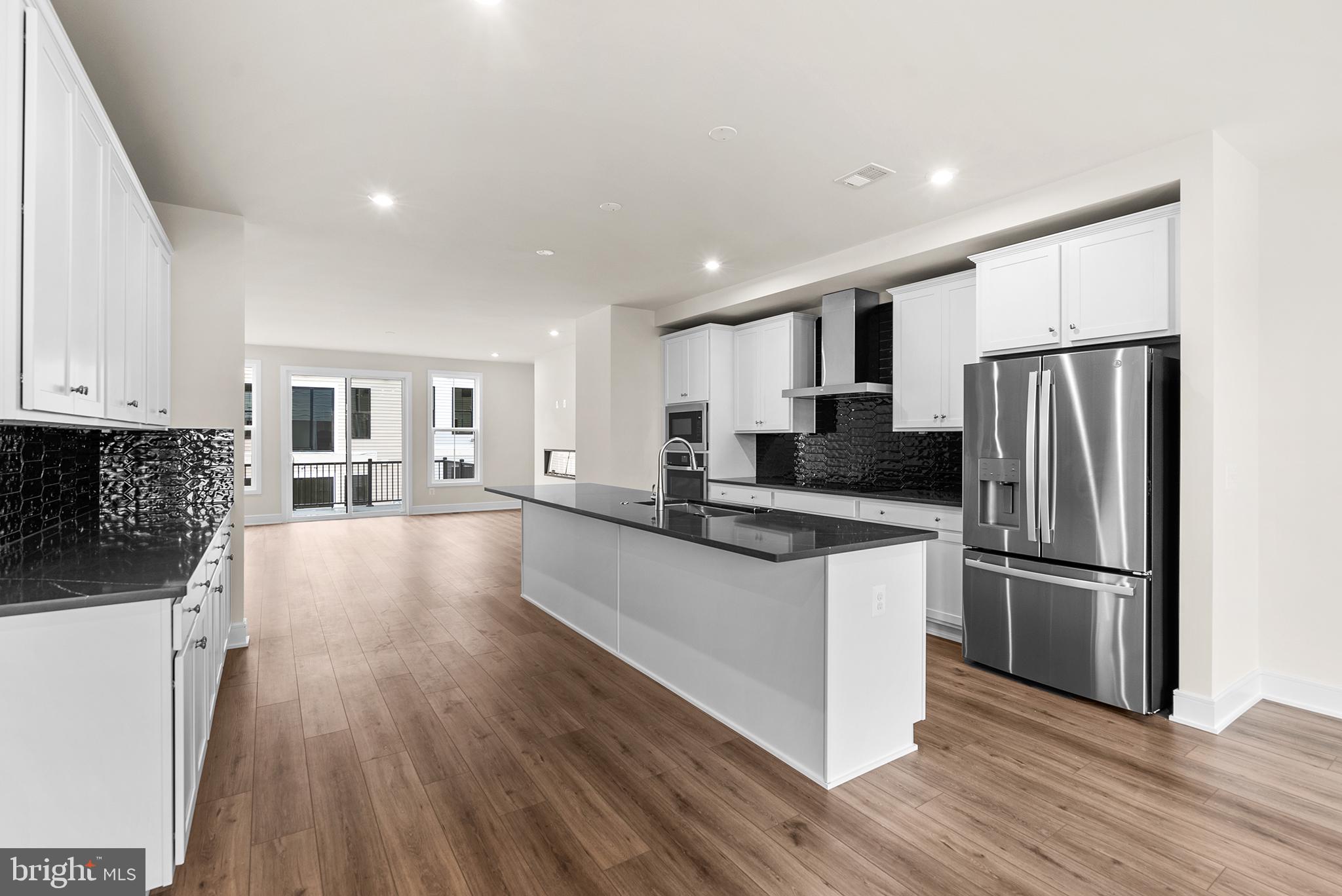 21775 Dollis Hill Ter