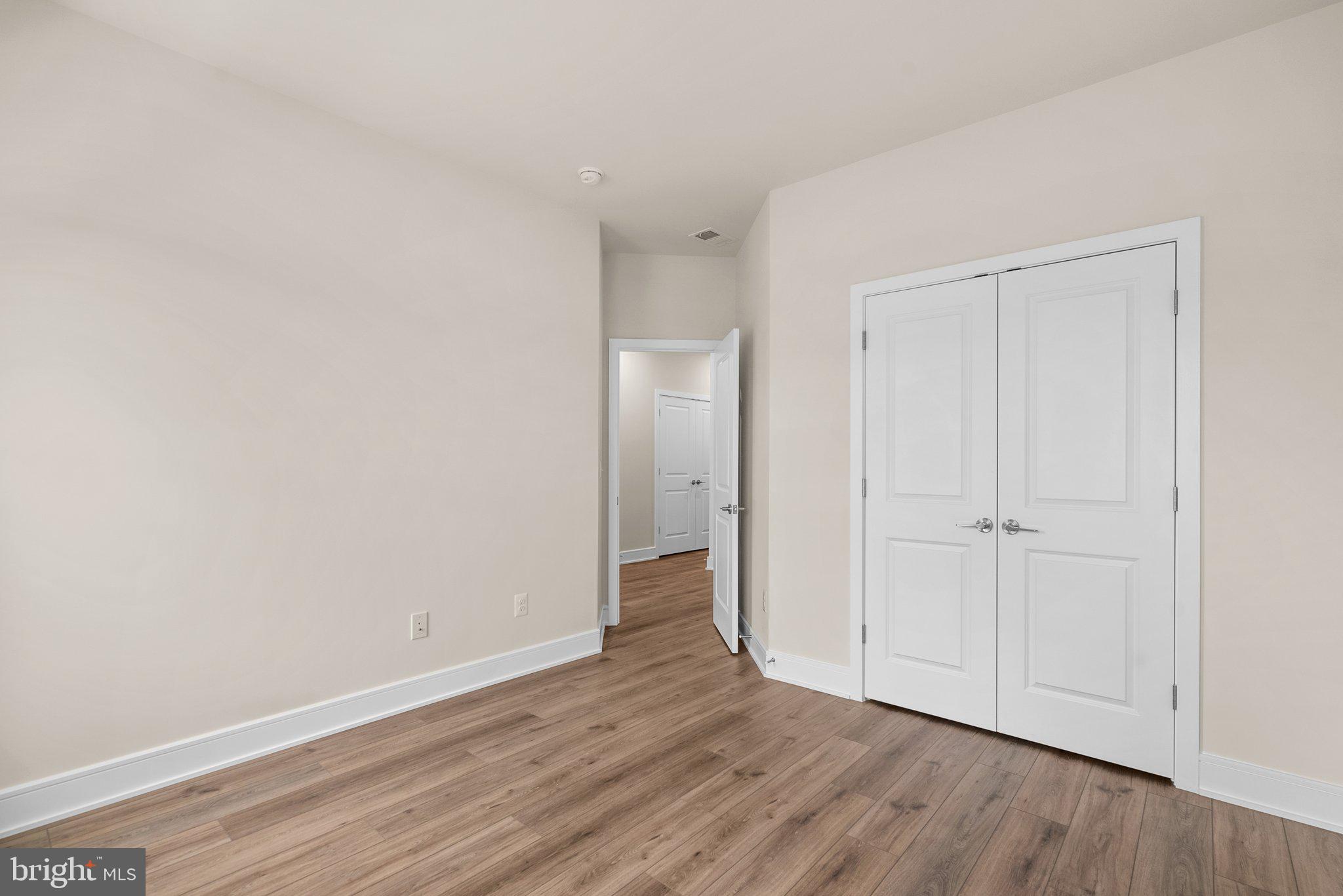 21775 Dollis Hill Ter