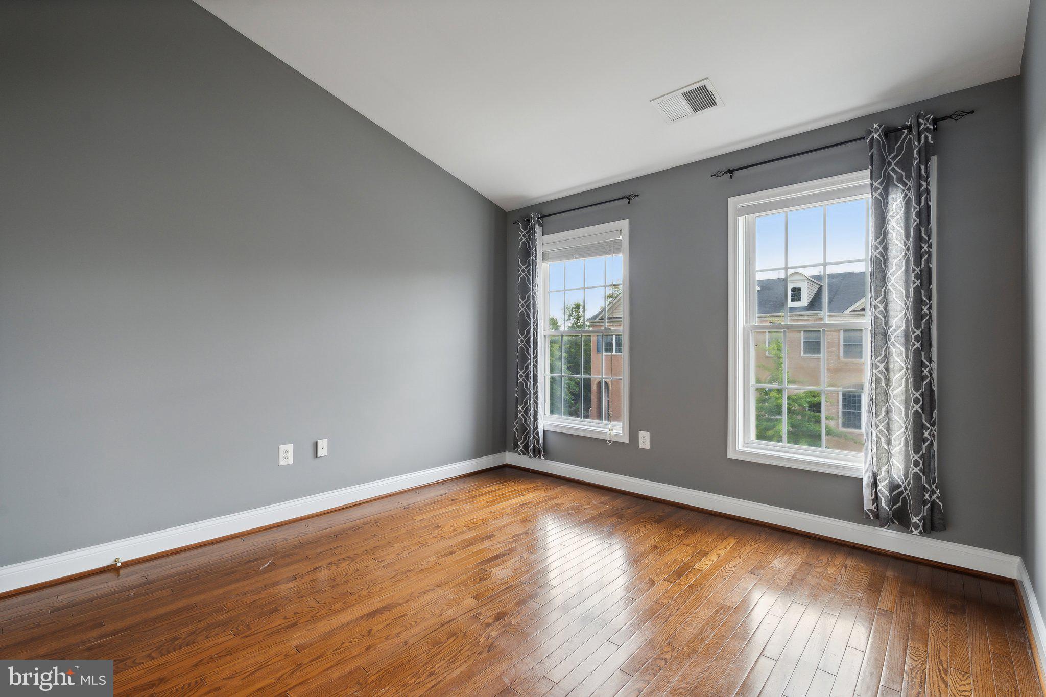 42136 Byrnes View Ter
