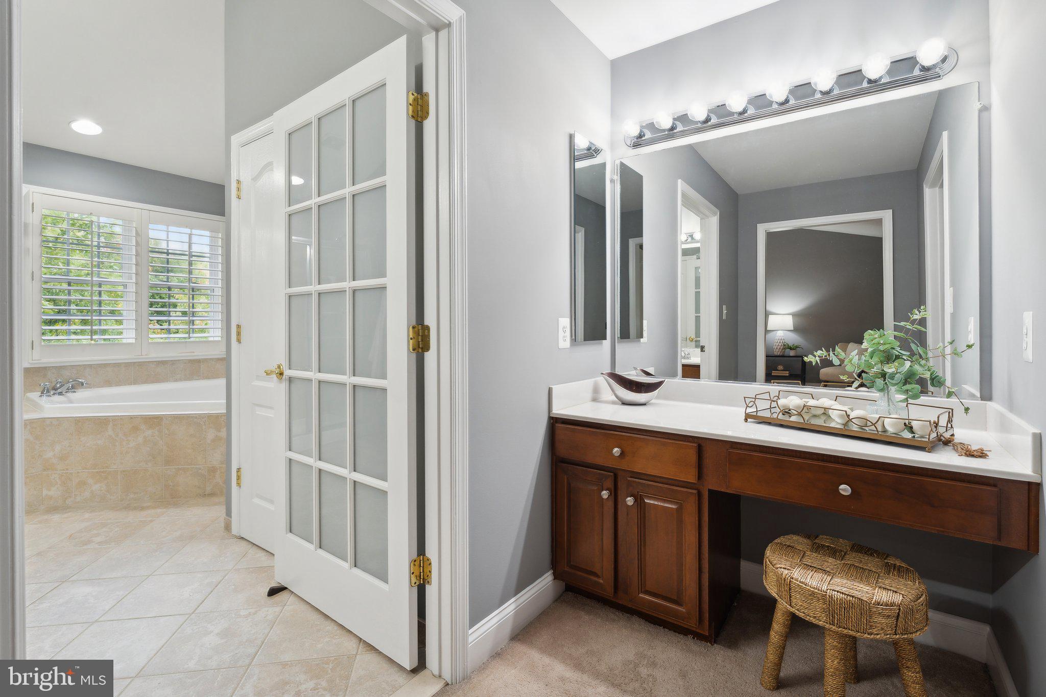 42136 Byrnes View Ter