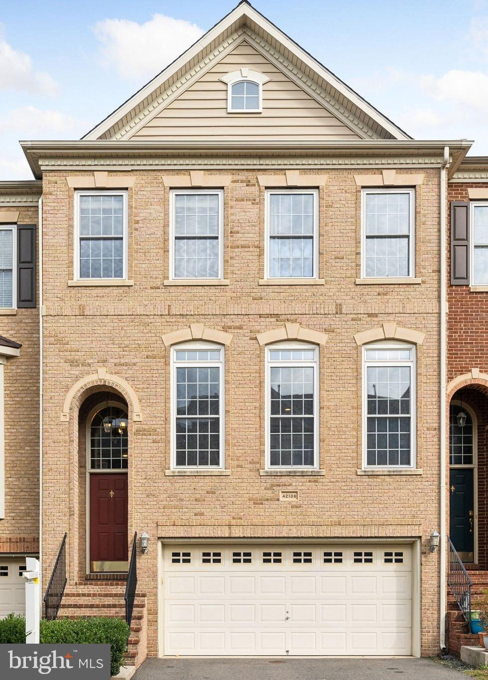 42136 Byrnes View Ter