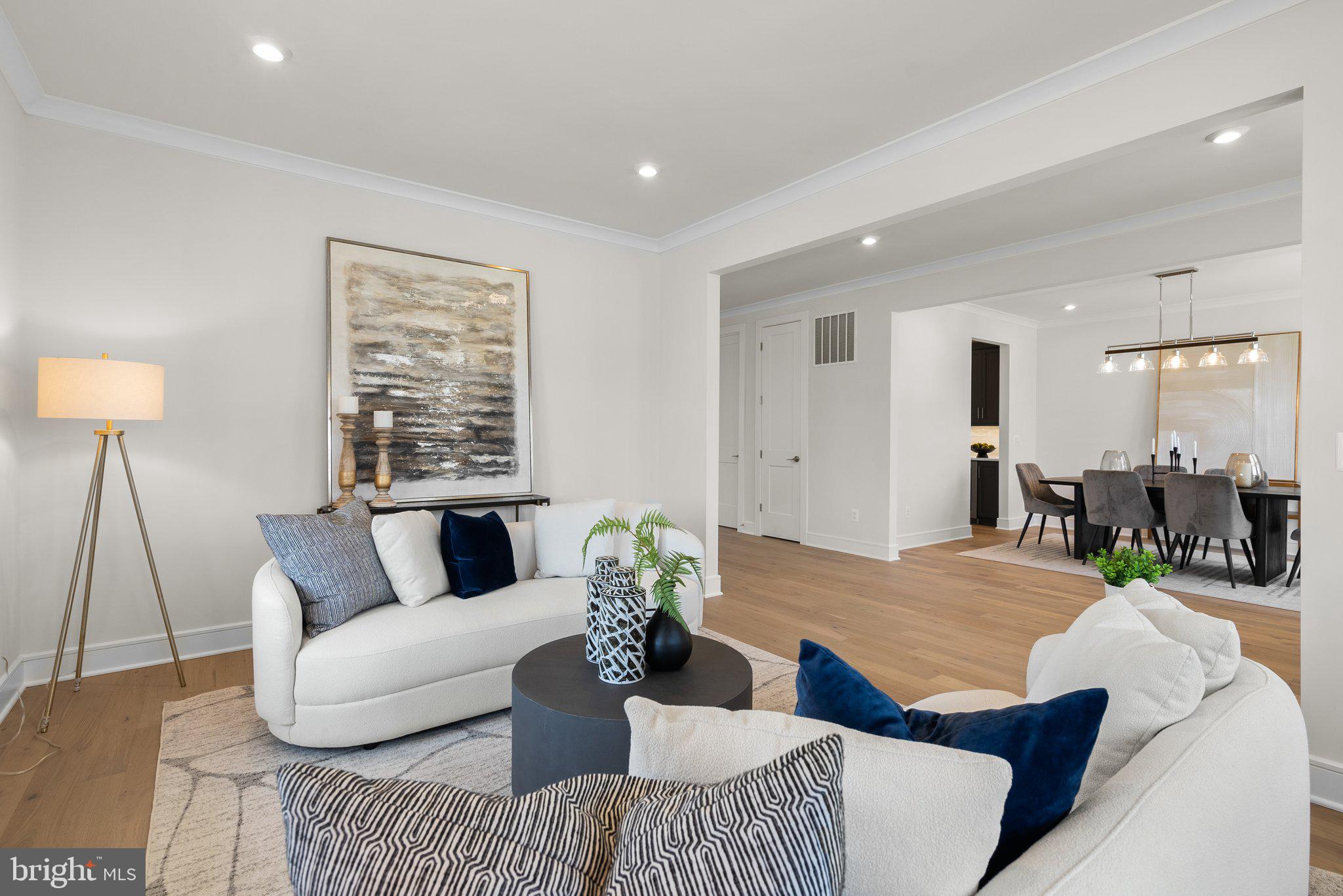 1000 Kalaris Pl SE