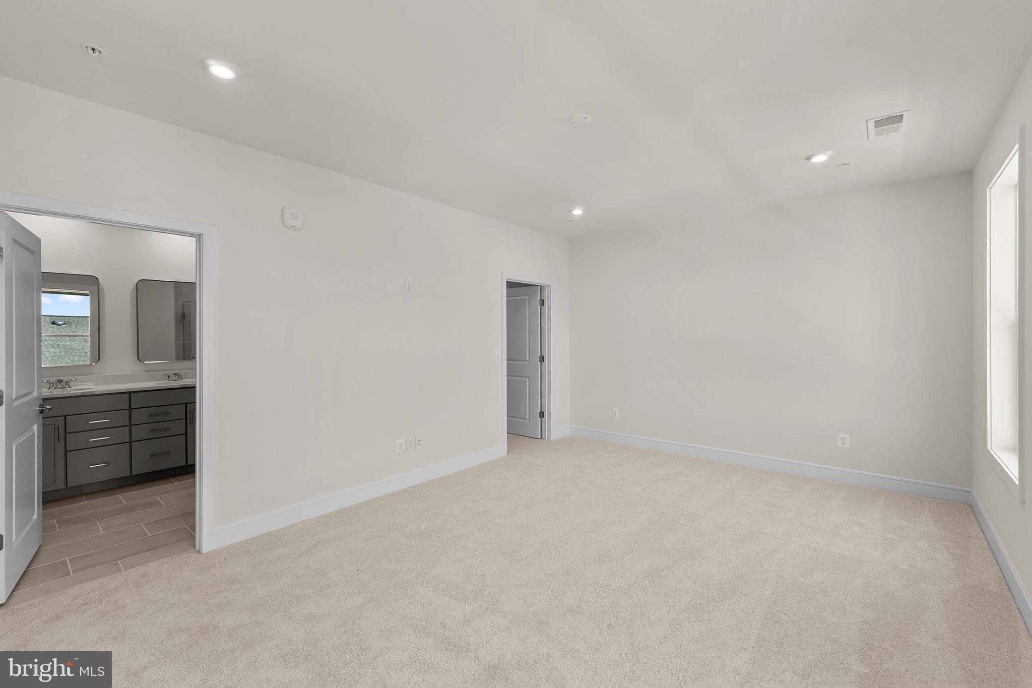 23679 Bolton Crescent #12-302