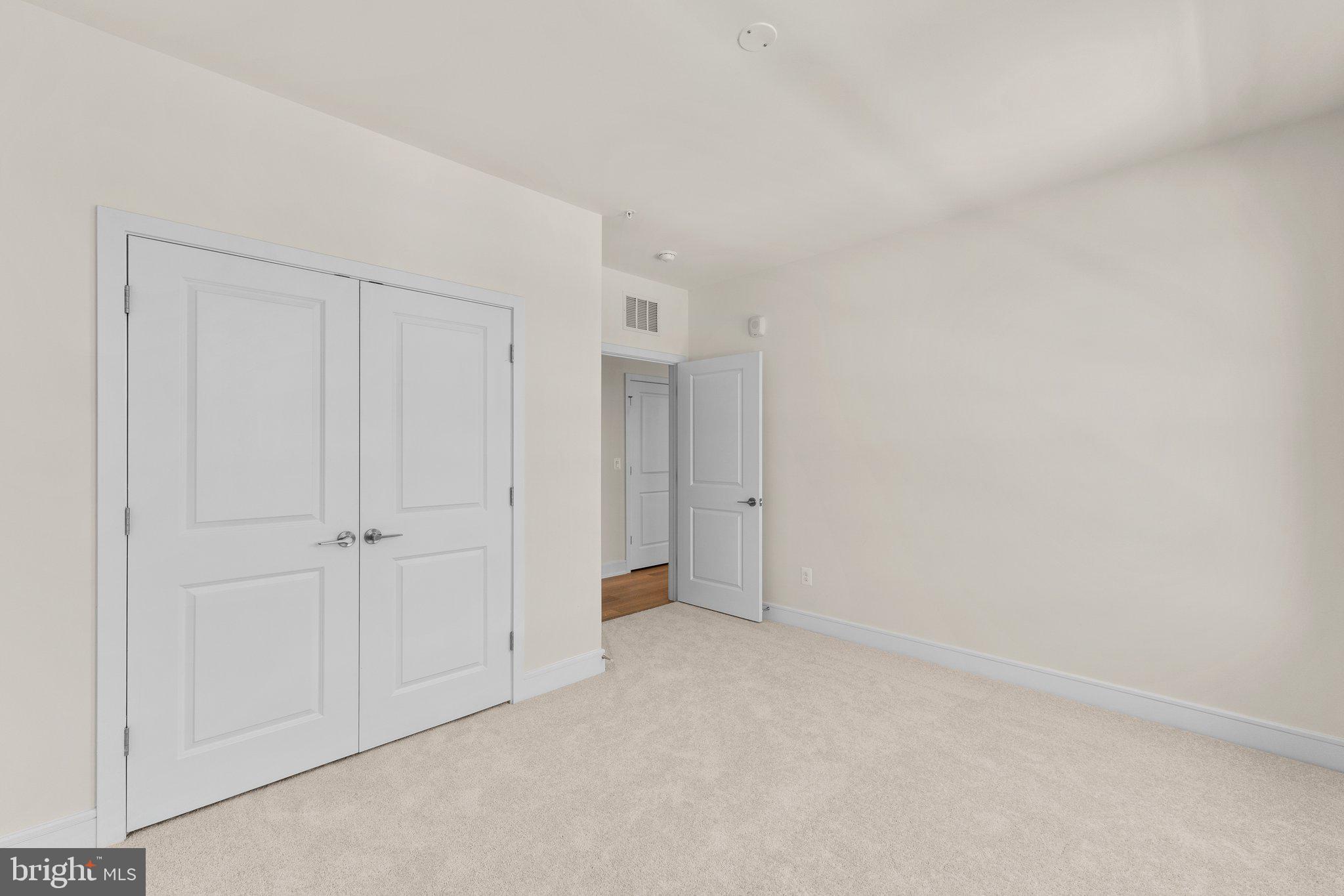 23679 Bolton Crescent #12-302
