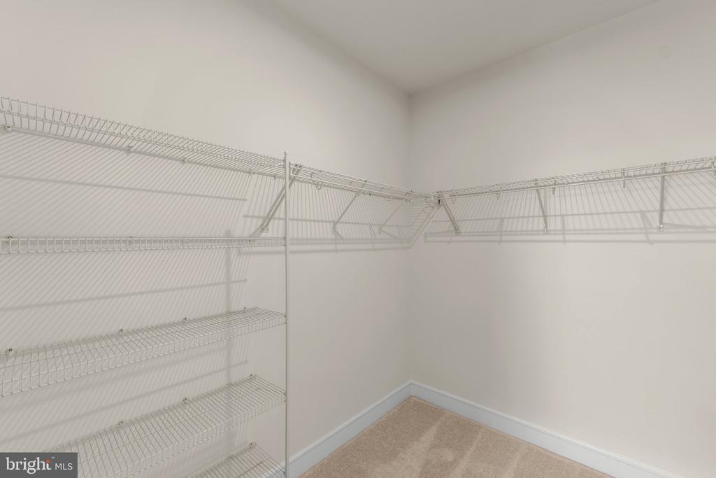 23679 Bolton Crescent #12-302