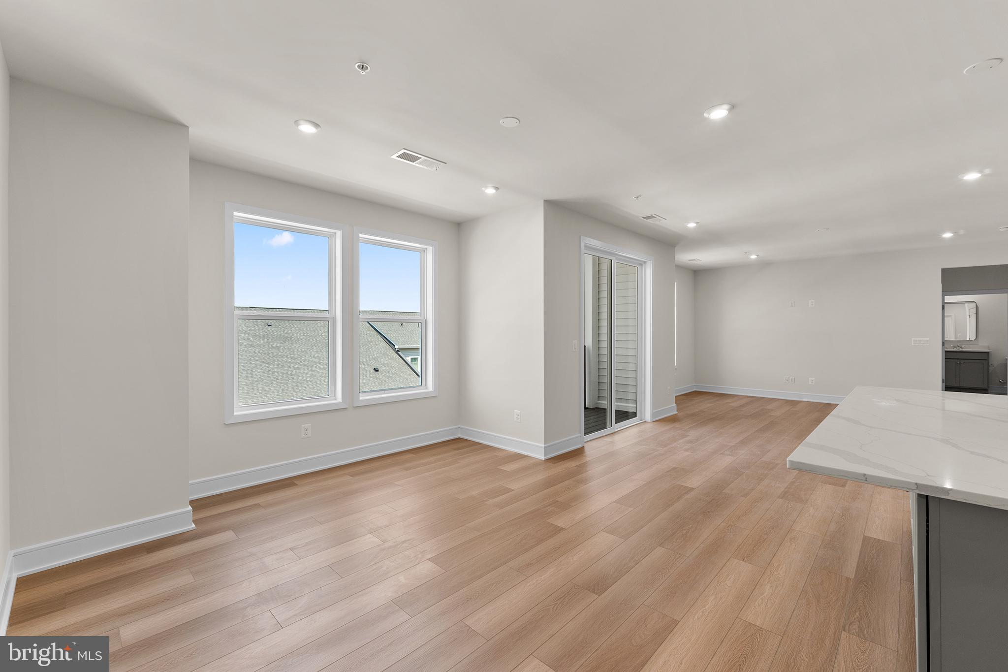 23679 Bolton Crescent #12-302