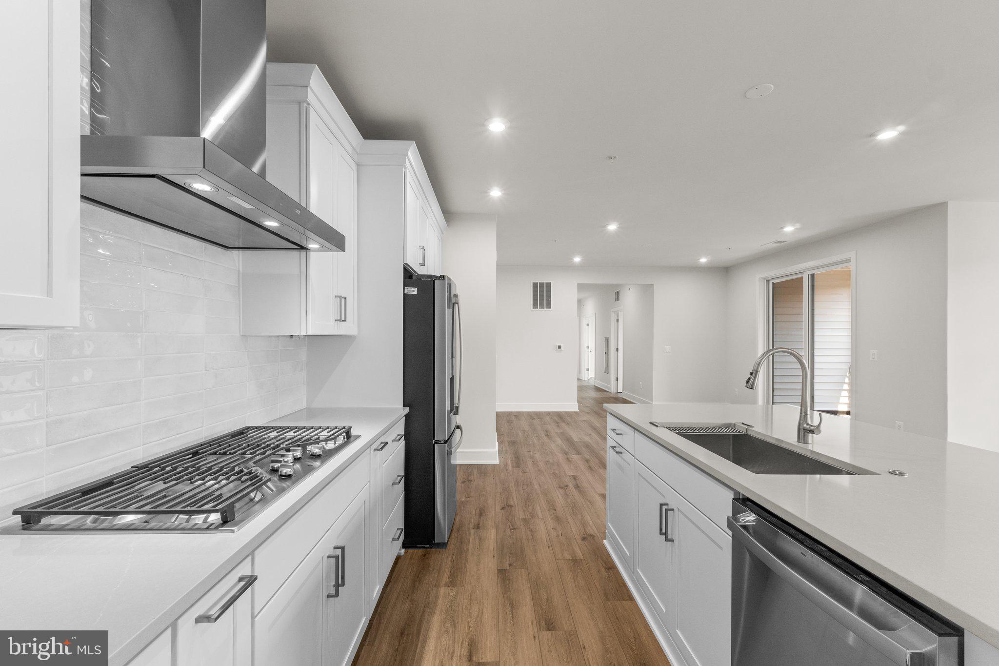 23679 Bolton Crescent #12-403