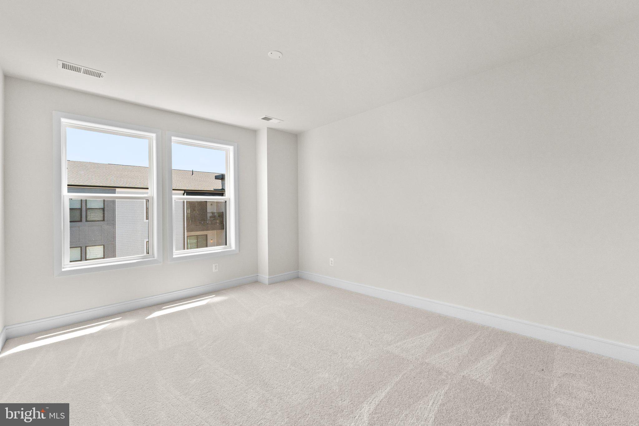 23679 Bolton Crescent #12-403