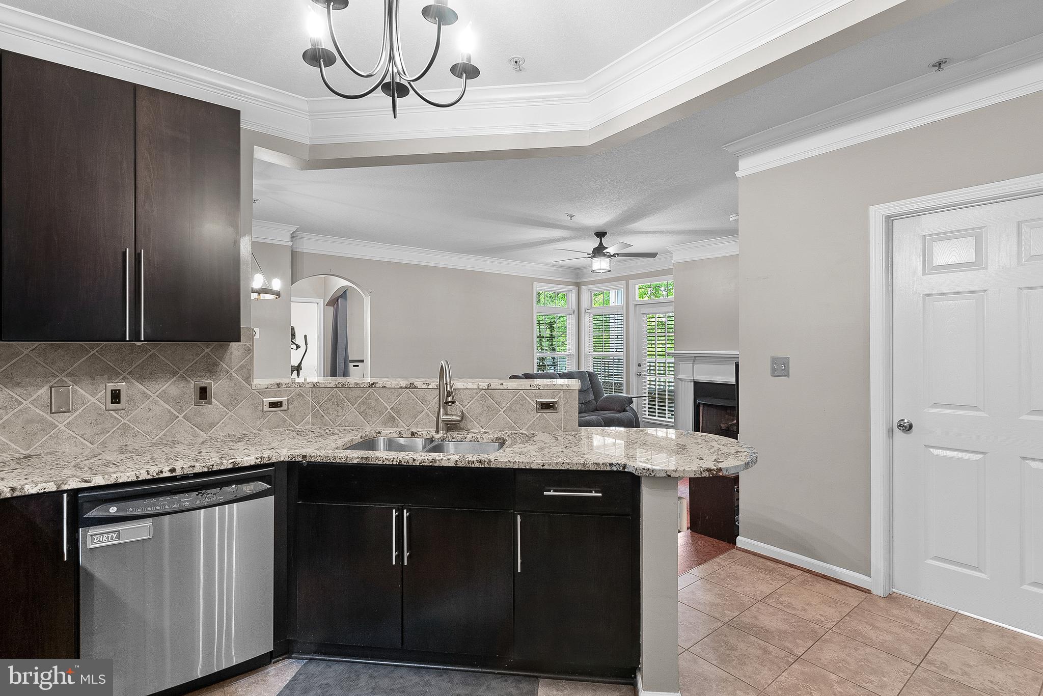502 Sunset View Ter SE #206