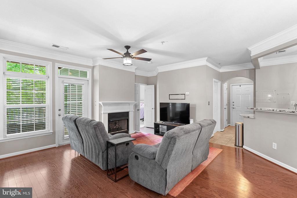 502 Sunset View Ter SE #206