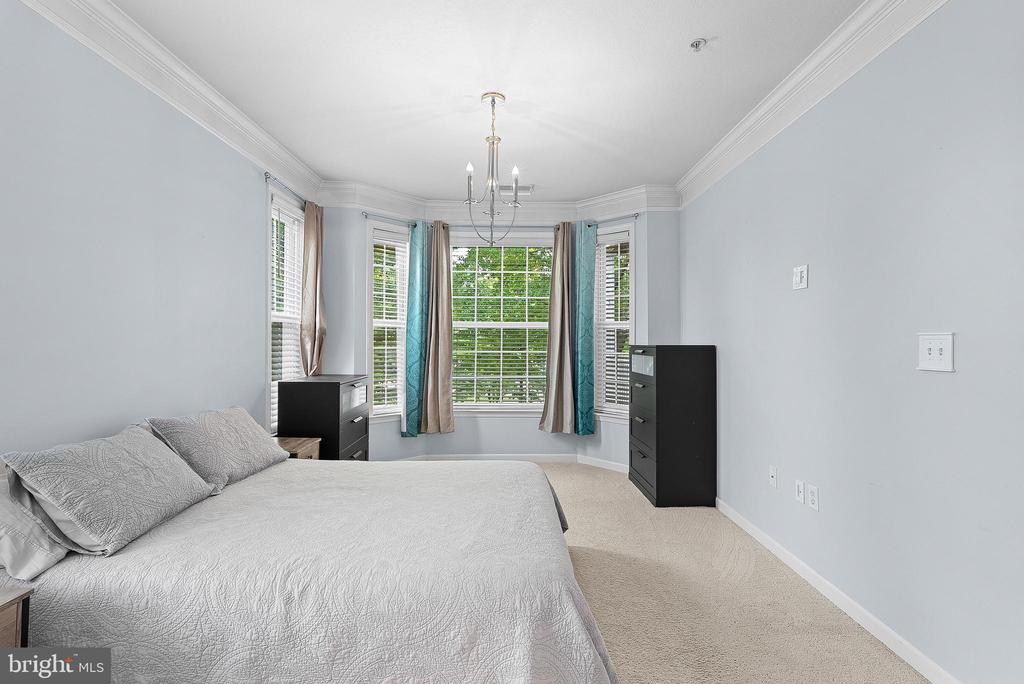 502 Sunset View Ter SE #206