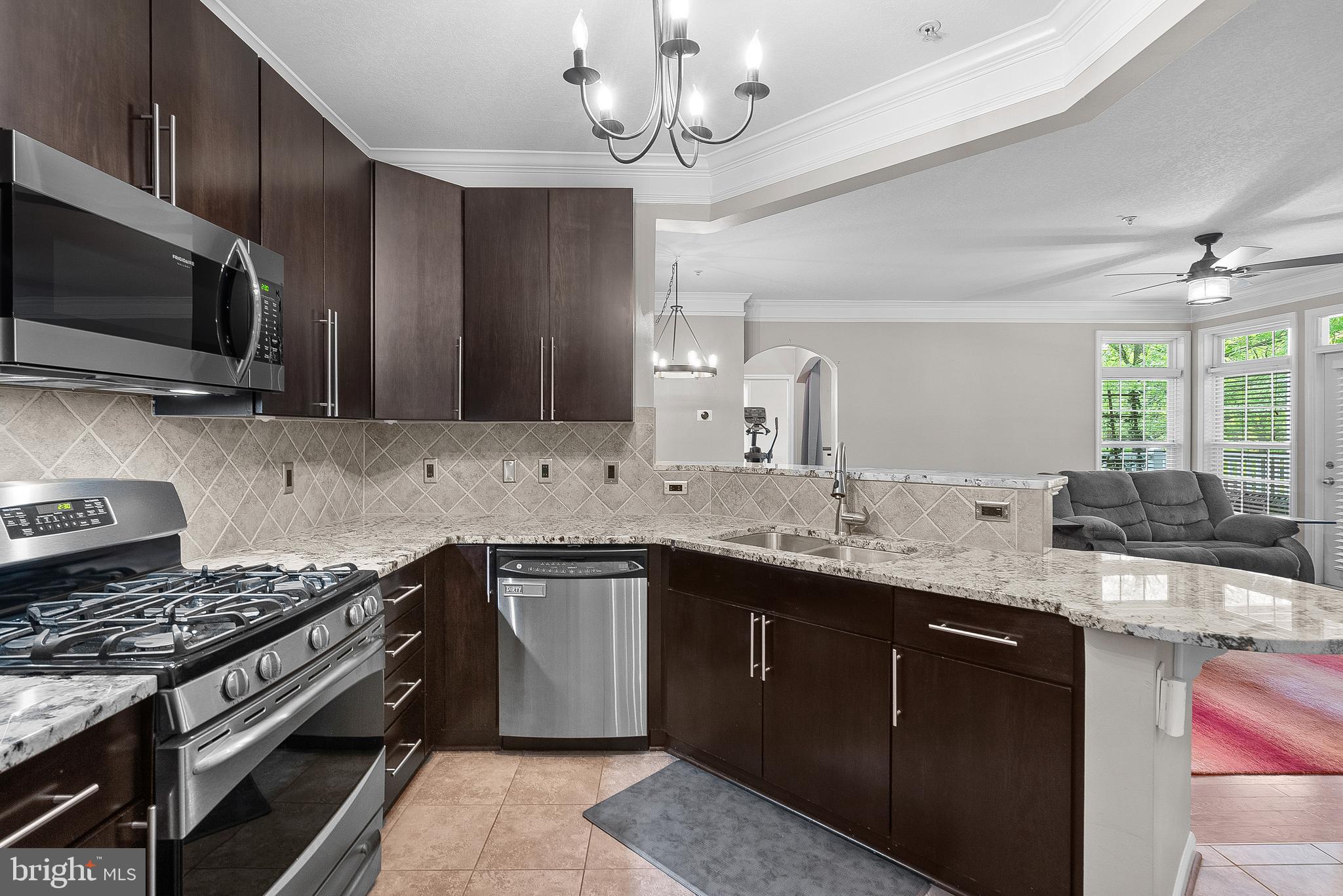 502 Sunset View Ter SE #206