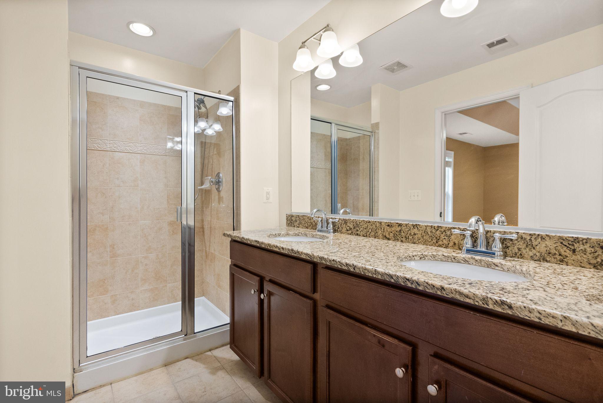 42463 Patrick Wayne Sq