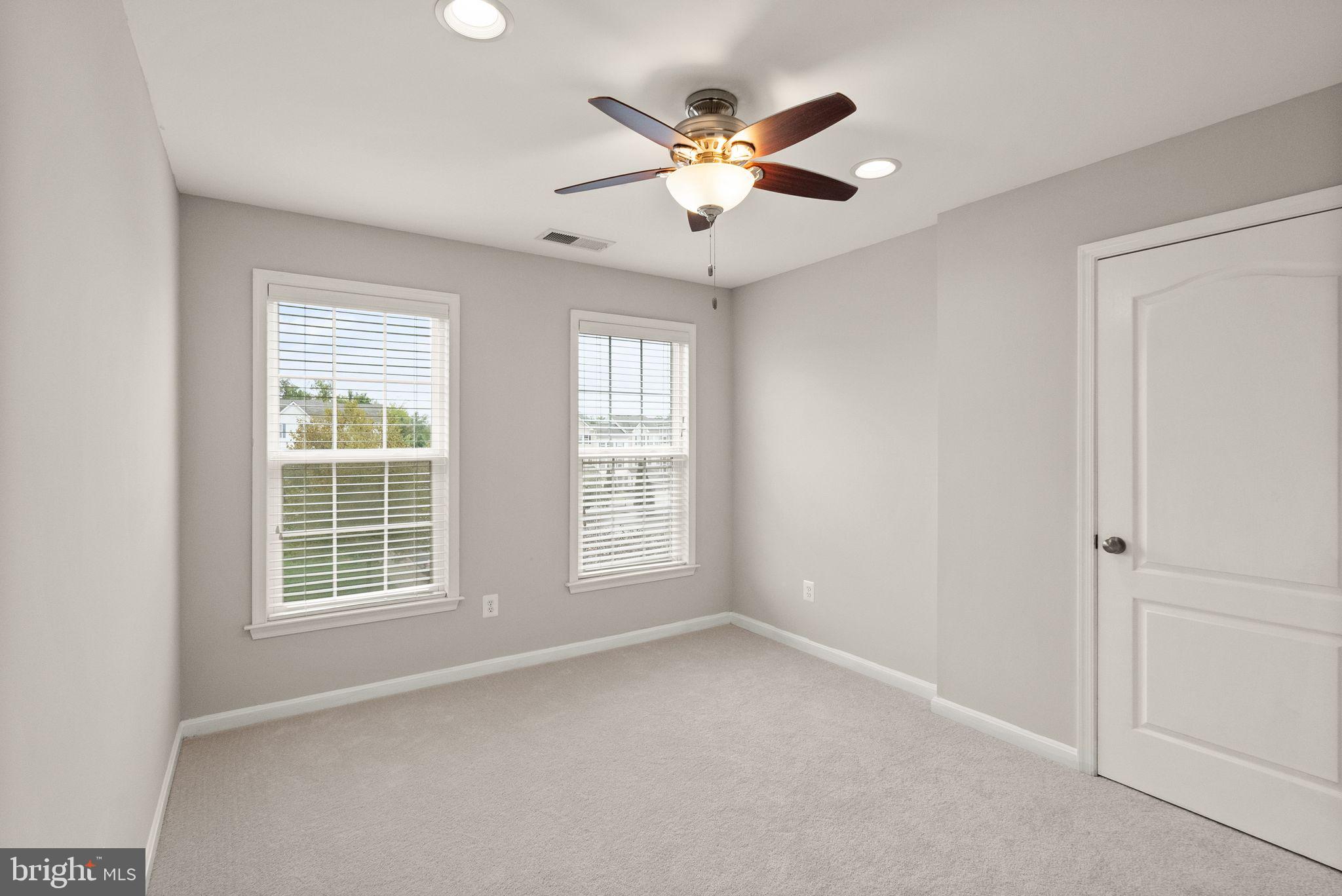 42463 Patrick Wayne Sq