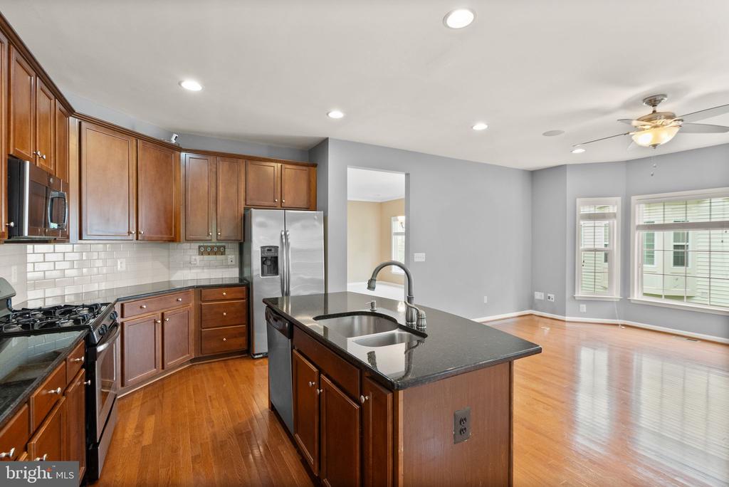 42463 Patrick Wayne Sq