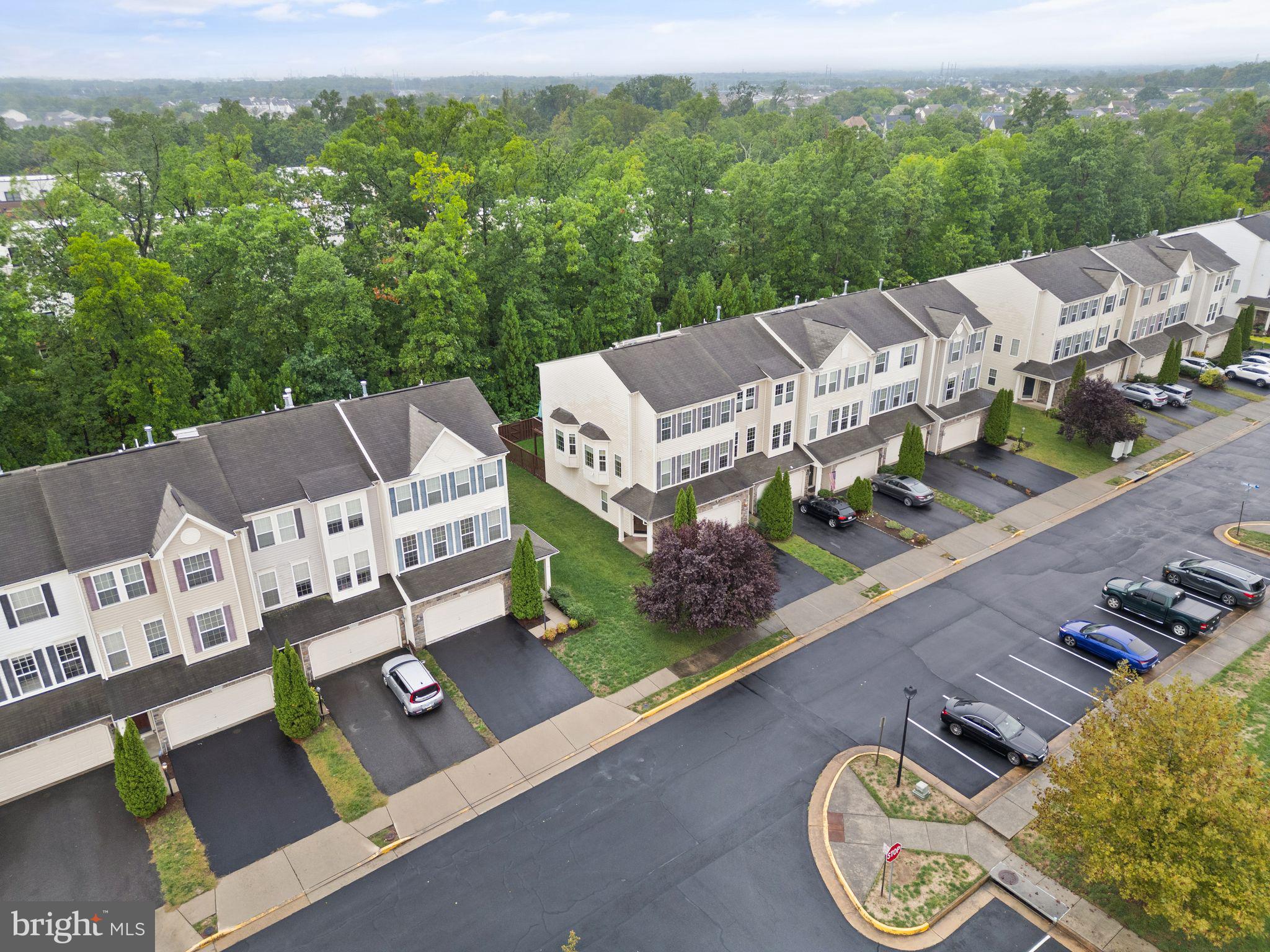 42463 Patrick Wayne Sq