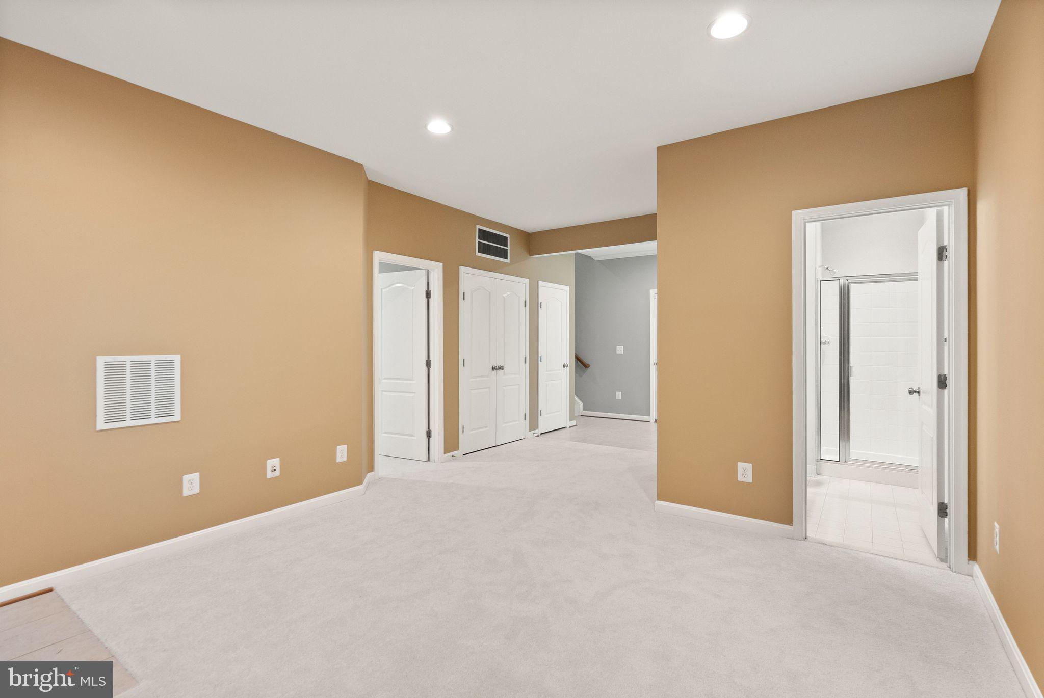 42463 Patrick Wayne Sq