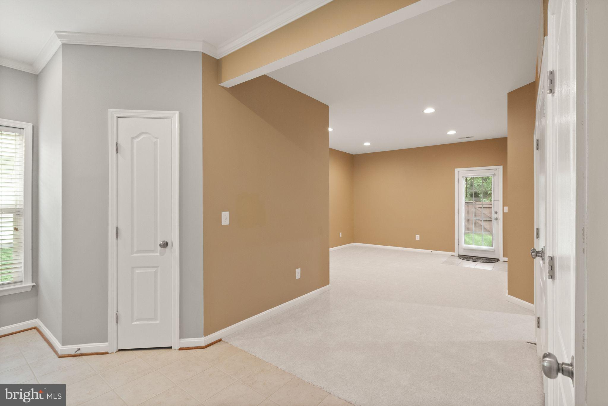 42463 Patrick Wayne Sq