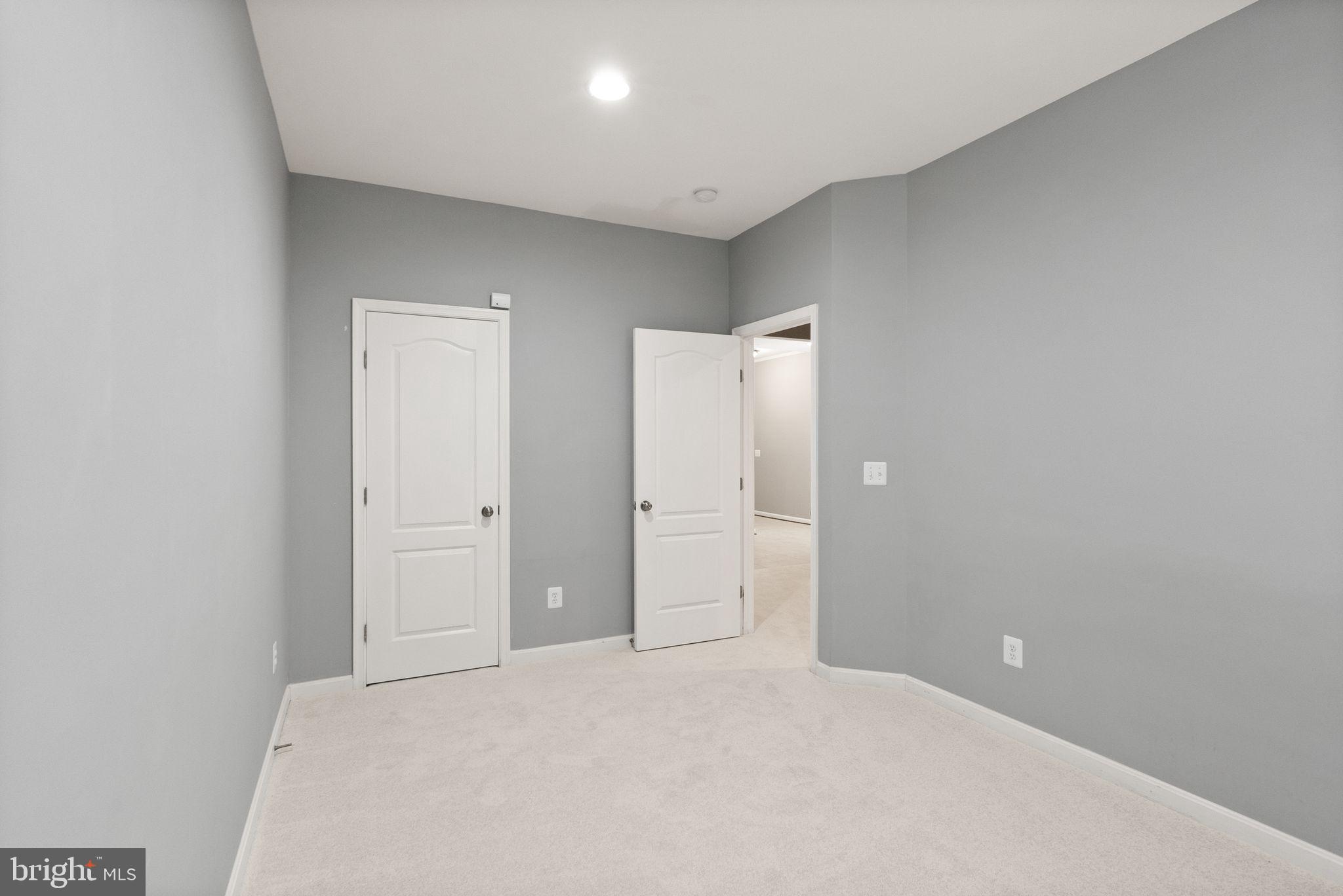 42463 Patrick Wayne Sq