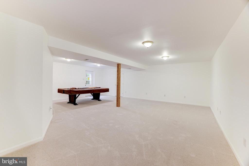 109 SILVERLEAF CT